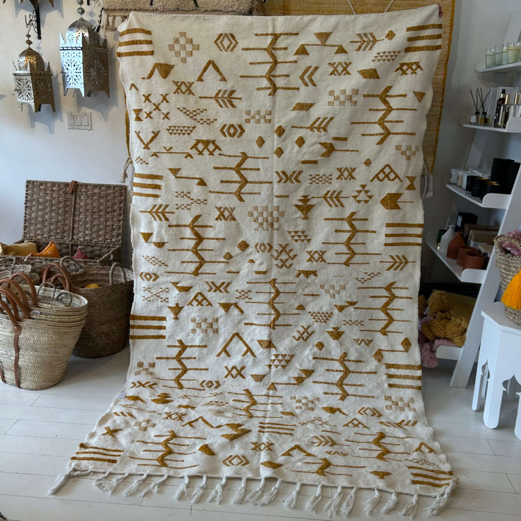 Moroccan wool rug - cream and yellow