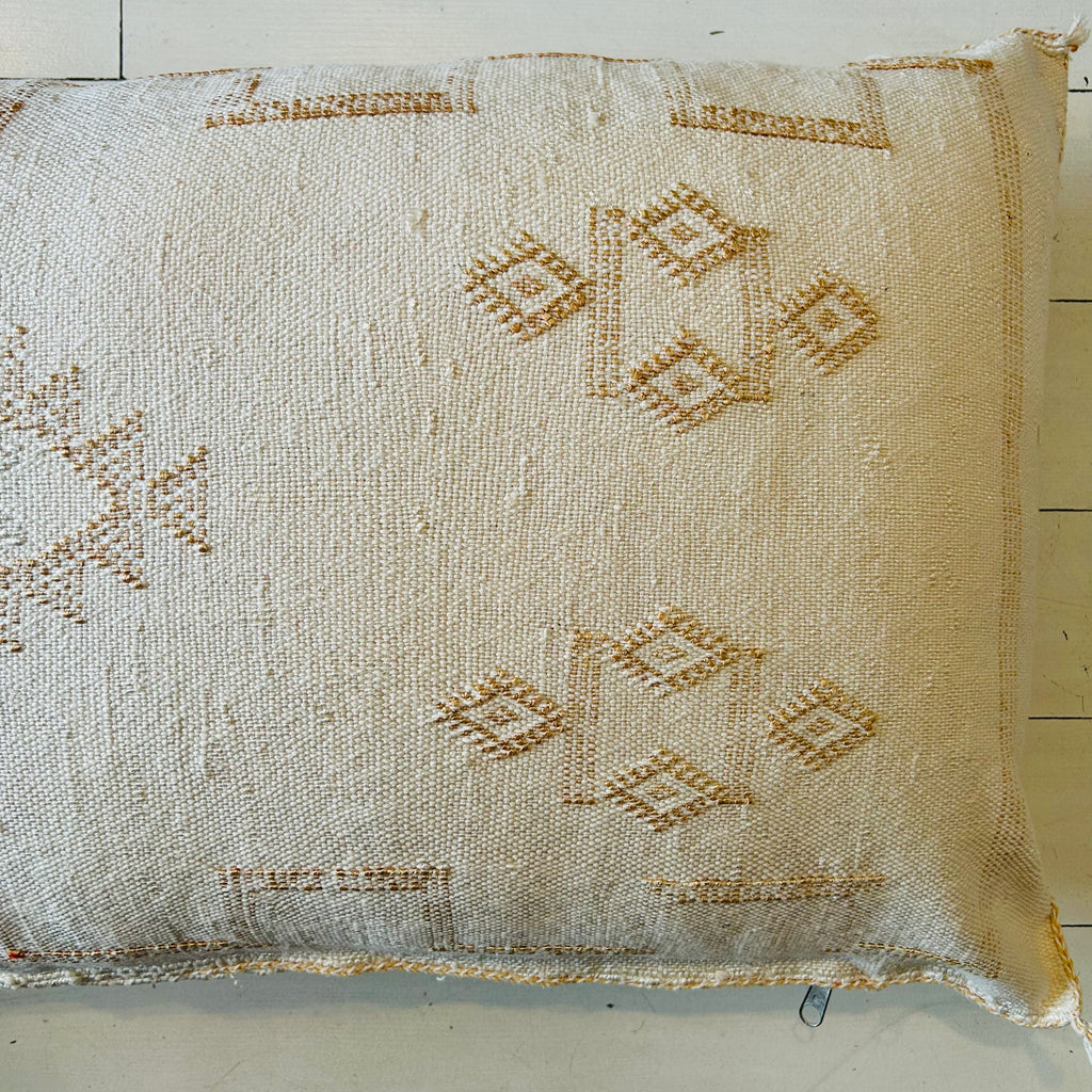 Cactus Silk Cushion (Meringue) - Mashi Moosh