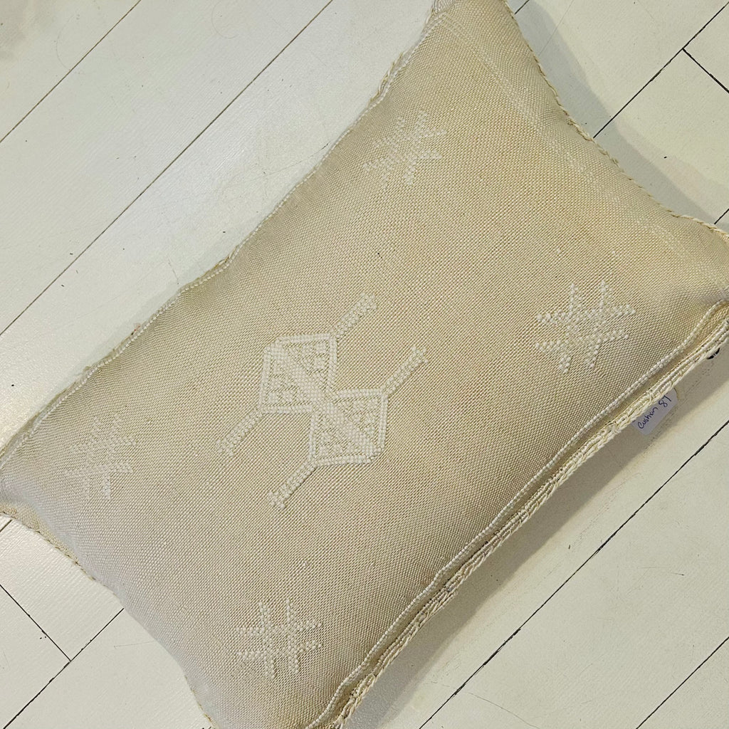 Cactus Silk Cushion (Oat)