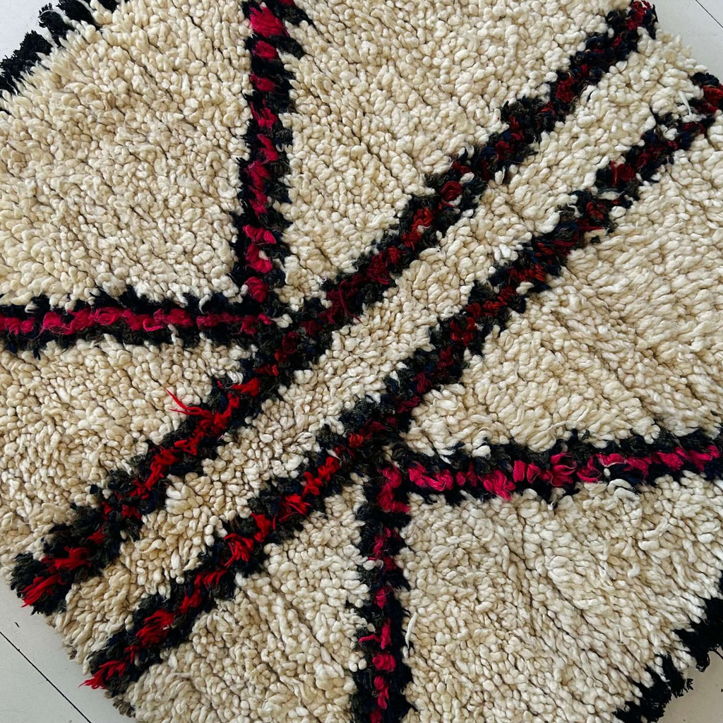 Vintage Moroccan Azilal Rug - Mashi Moosh
