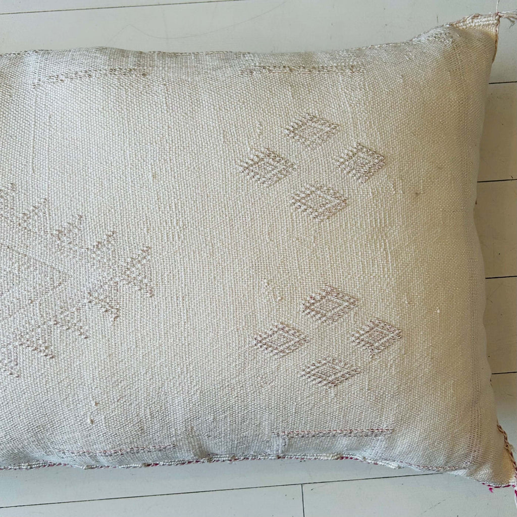 Cactus Silk Cushion (Snow) - Mashi Moosh