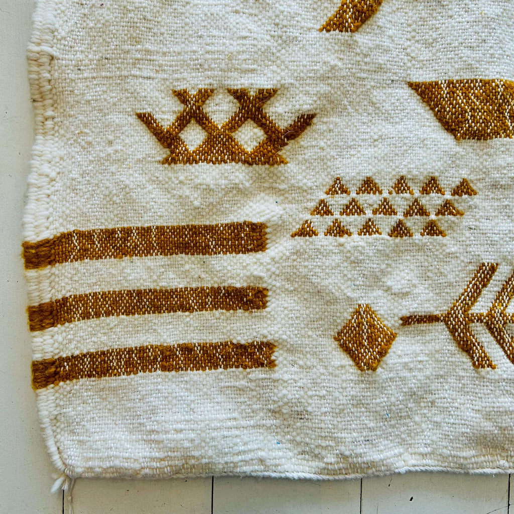 Moroccan wool rug - cream and yellow