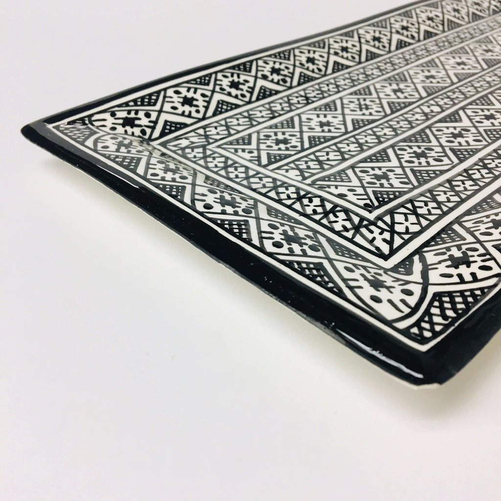 Fassi Long Serving Dish - Black - Mashi Moosh