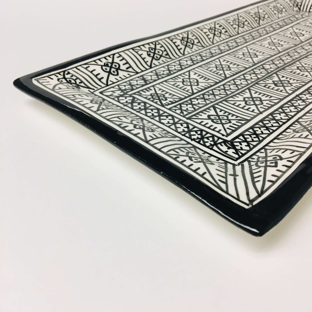 Fassi Long Serving Dish - Black - Mashi Moosh