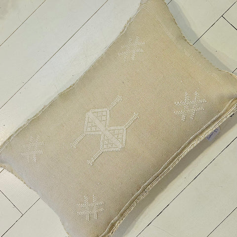 Cactus Silk Cushion (Oat)